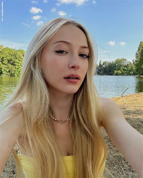 sophia diamond gifs|Sophia Diamond (@sophiadiamond) • Instagram photos and videos.